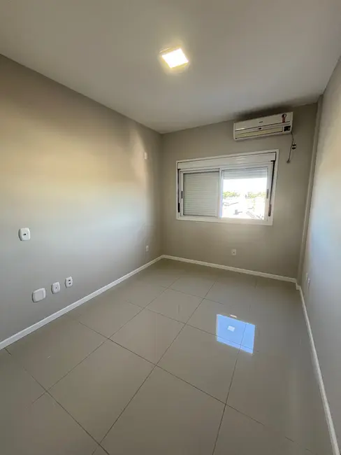 Foto 9 de Apartamento com 3 quartos à venda, 90m2 em Centro, Alegrete - RS