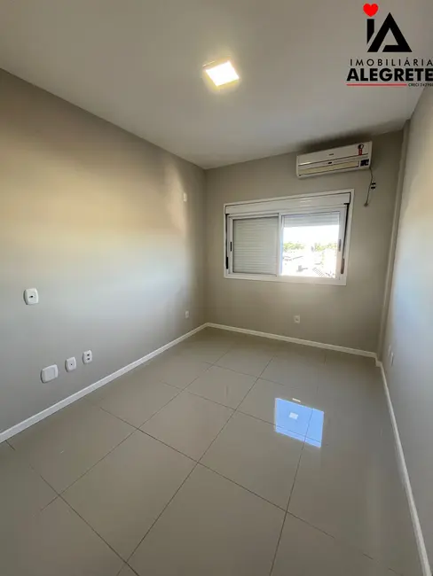 Apartamento com 3 quartos à venda, 90m2 em Centro, Alegrete - RS - imagem 9 Foto 9 de Apartamento com 3 quartos à venda, 90m2 em Centro, Alegrete - RS