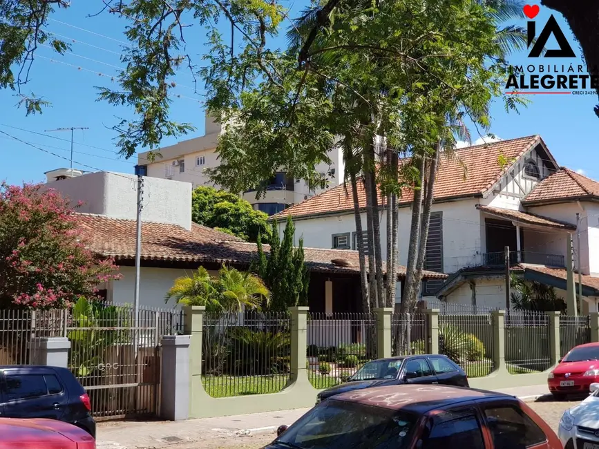 Foto 3 de Casa com 3 quartos à venda, 400m2 em Centro, Alegrete - RS