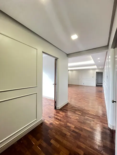 Foto 6 de Apartamento com 4 quartos para alugar, 186m2 em Centro, Alegrete - RS