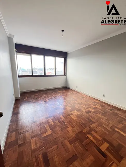 Apartamento com 4 quartos à venda, 186m2 em Centro, Alegrete - RS - imagem 3 Foto 3 de Apartamento com 4 quartos à venda, 186m2 em Centro, Alegrete - RS