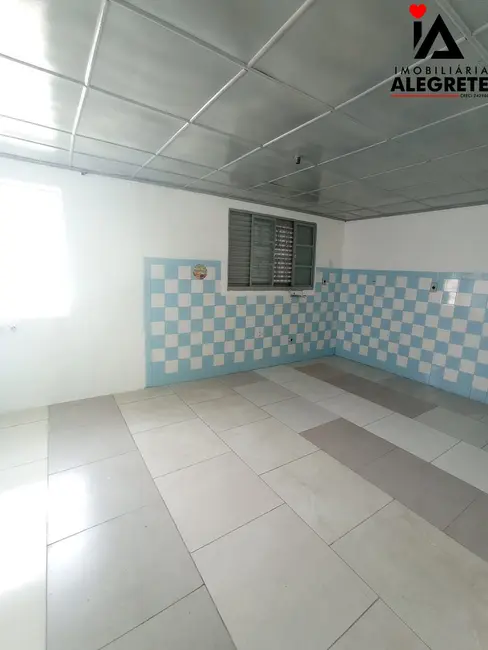 Casa com 1 quarto para alugar, 45m2 em Centro, Alegrete - RS - imagem 2 Foto 2 de Casa com 1 quarto para alugar, 45m2 em Centro, Alegrete - RS