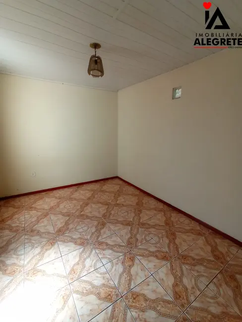 Casa com 2 quartos à venda, 120m2 em Cidade Alta, Alegrete - RS - imagem 5 Foto 5 de Casa com 2 quartos à venda, 120m2 em Cidade Alta, Alegrete - RS