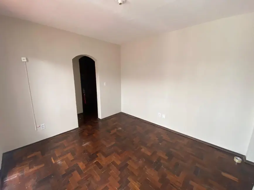 Foto 4 de Apartamento com 2 quartos para alugar, 80m2 em Centro, Alegrete - RS