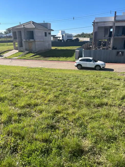 Foto 1 de Terreno / Lote à venda, 455m2 em Santos Dumont, Alegrete - RS