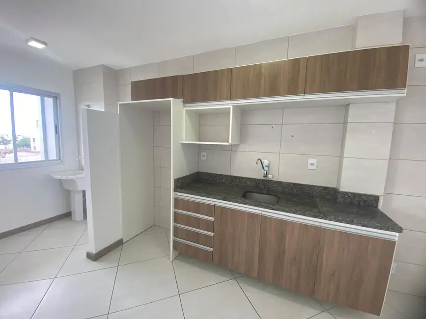 Foto 1 de Apartamento com 2 quartos para alugar, 70m2 em Centro, Alegrete - RS
