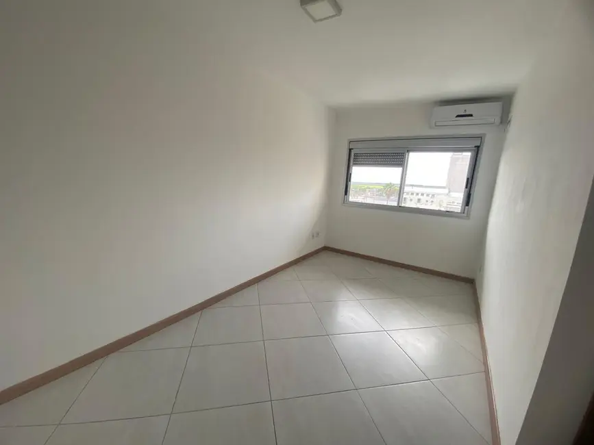 Foto 3 de Apartamento com 2 quartos para alugar, 70m2 em Centro, Alegrete - RS