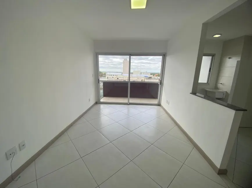 Foto 2 de Apartamento com 2 quartos para alugar, 70m2 em Centro, Alegrete - RS