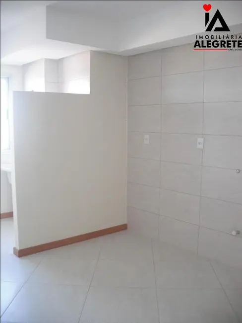 Apartamento com 2 quartos para alugar, 70m2 em Centro, Alegrete - RS - imagem 4 Foto 4 de Apartamento com 2 quartos para alugar, 70m2 em Centro, Alegrete - RS