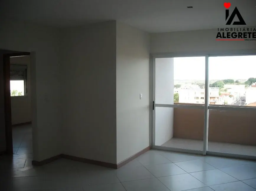Apartamento com 2 quartos para alugar, 70m2 em Centro, Alegrete - RS - imagem 2 Foto 2 de Apartamento com 2 quartos para alugar, 70m2 em Centro, Alegrete - RS