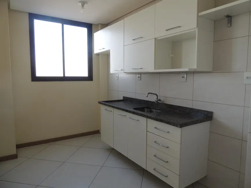 Foto 7 de Apartamento com 2 quartos para alugar, 60m2 em Centro, Alegrete - RS