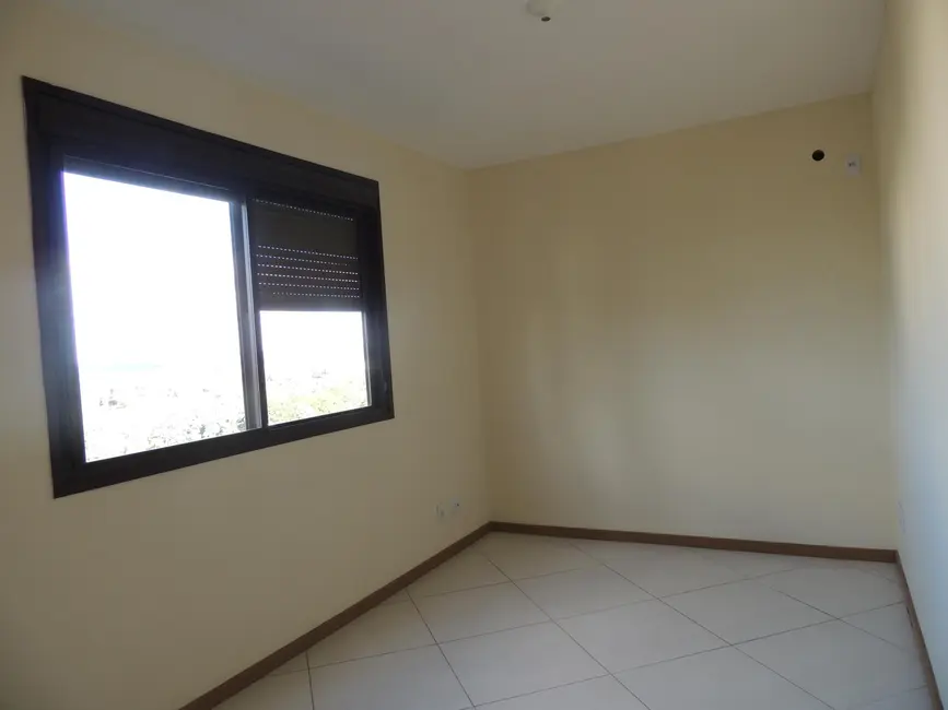 Foto 9 de Apartamento com 2 quartos para alugar, 60m2 em Centro, Alegrete - RS