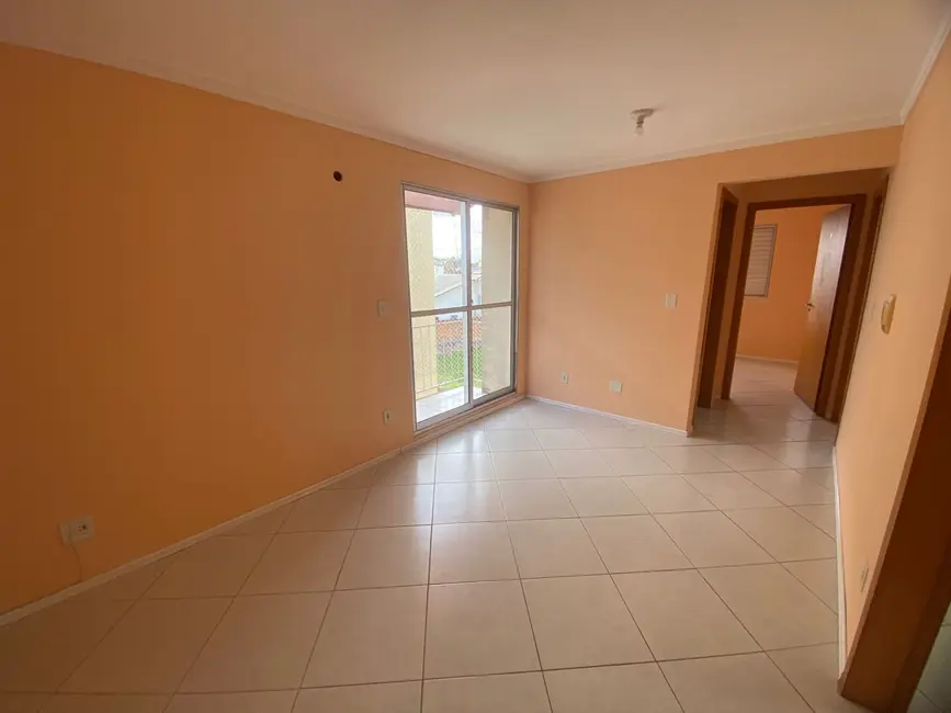 Foto 2 de Apartamento com 2 quartos para alugar em Cidade Alta, Alegrete - RS