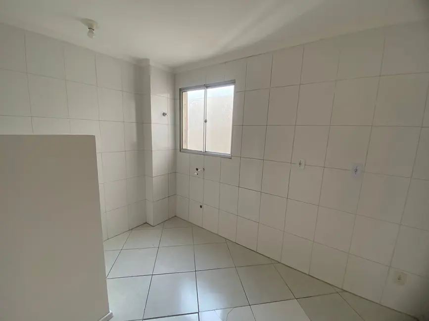 Foto 3 de Apartamento com 2 quartos para alugar em Cidade Alta, Alegrete - RS