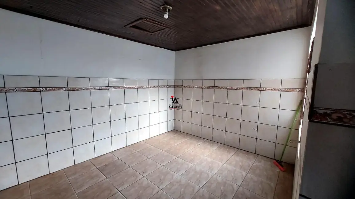 Casa com 2 quartos à venda, 130m2 em Vera Cruz, Alegrete - RS - imagem 6 Foto 6 de Casa com 2 quartos à venda, 130m2 em Vera Cruz, Alegrete - RS