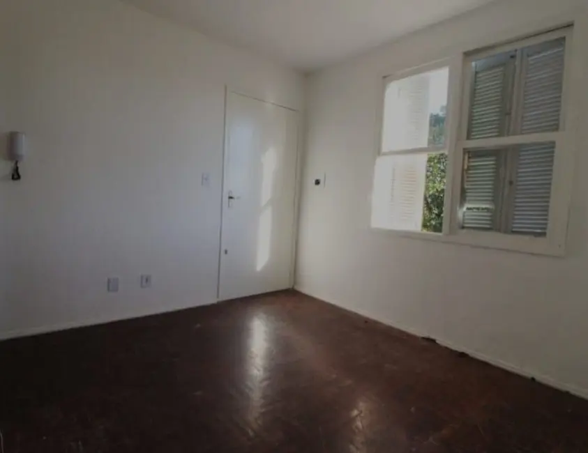 Foto 2 de Apartamento com 2 quartos à venda, 51m2 em Centro, Alegrete - RS