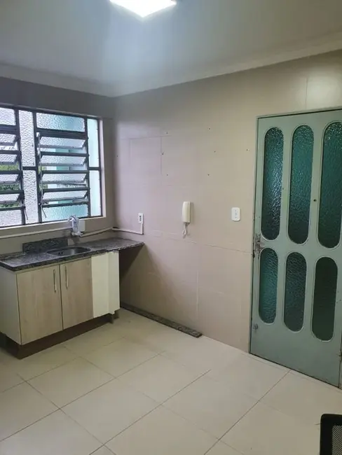 Apartamento com 3 quartos à venda, 80m2 em Centro, Alegrete - RS - imagem 3 Foto 3 de Apartamento com 3 quartos à venda, 80m2 em Centro, Alegrete - RS