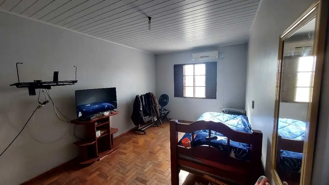 Sobrado com 4 quartos à venda, 226m2 em Balneário Caverá, Alegrete - RS - imagem 6 Foto 6 de Sobrado com 4 quartos à venda, 226m2 em Balneário Caverá, Alegrete - RS