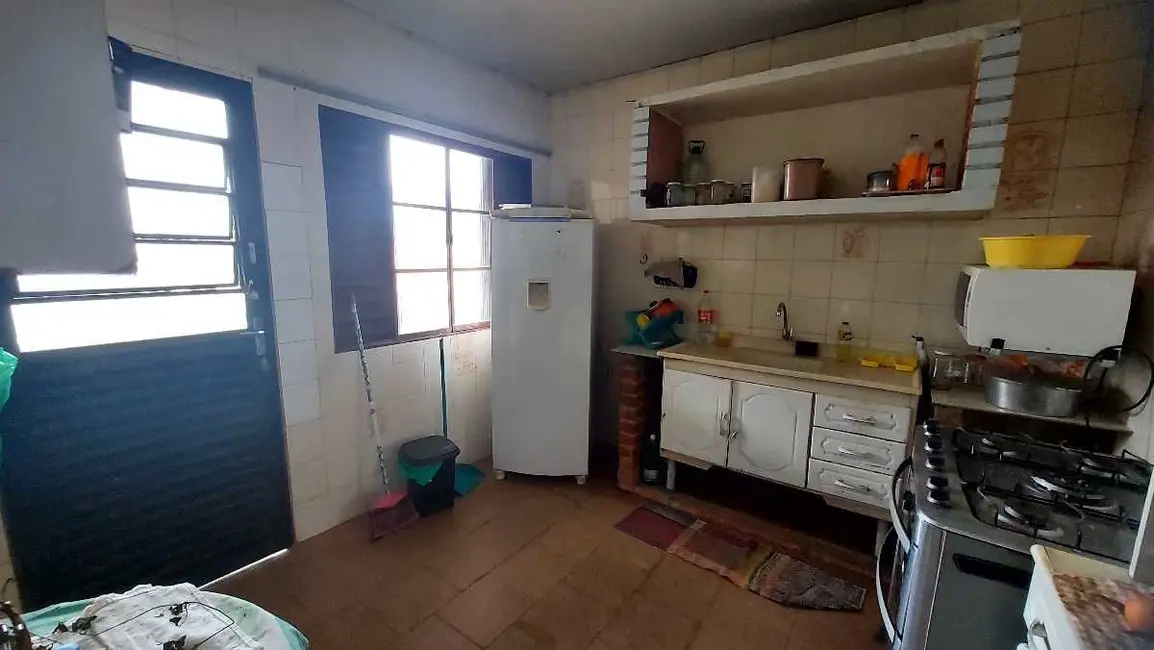 Sobrado com 4 quartos à venda, 226m2 em Balneário Caverá, Alegrete - RS - imagem 2 Foto 2 de Sobrado com 4 quartos à venda, 226m2 em Balneário Caverá, Alegrete - RS