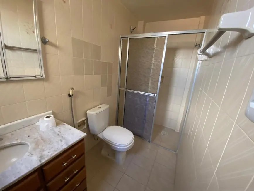 Apartamento com 3 quartos à venda, 124m2 em Centro, Alegrete - RS - imagem 6 Foto 6 de Apartamento com 3 quartos à venda, 124m2 em Centro, Alegrete - RS