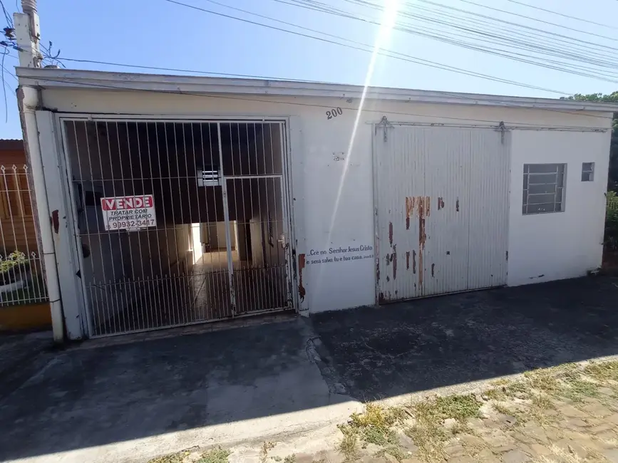 Casa com 3 quartos à venda, 110m2 em Boa Vista, Alegrete - RS - imagem 2 Foto 2 de Casa com 3 quartos à venda, 110m2 em Boa Vista, Alegrete - RS