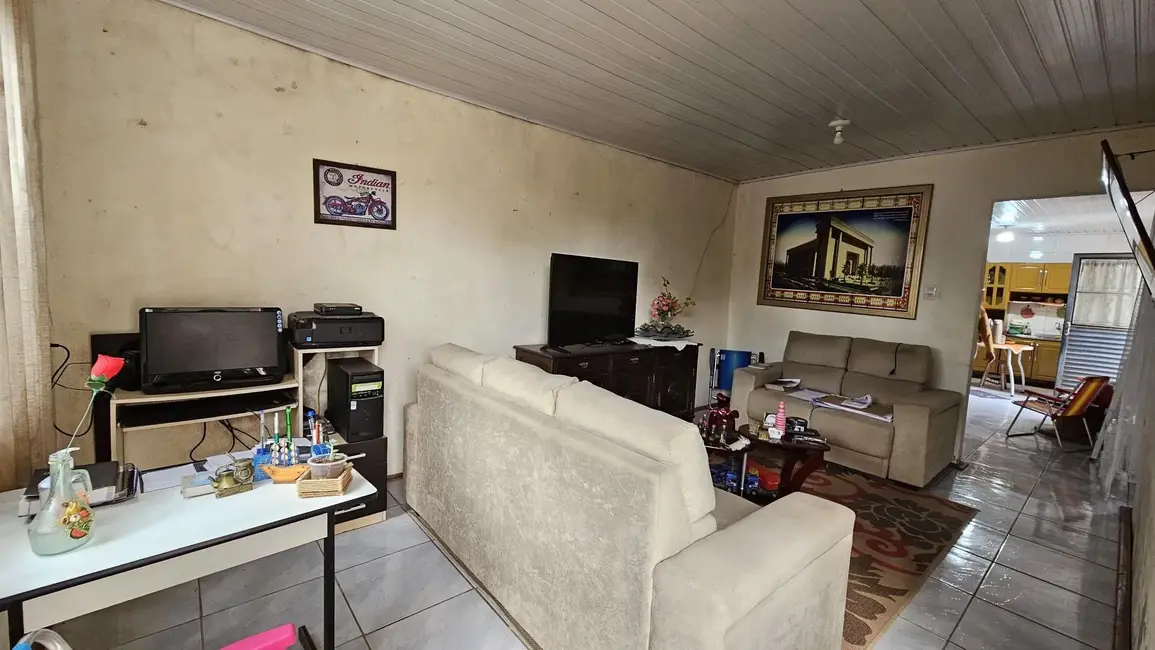 Foto 2 de Casa com 2 quartos à venda, 90m2 em Sepé Tiaraju, Alegrete - RS