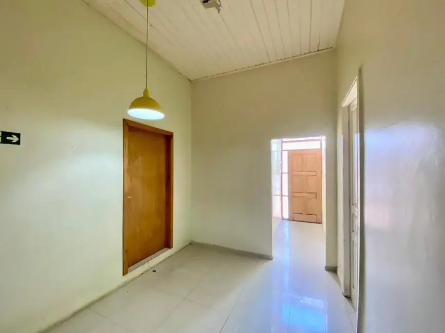 Foto 2 de Casa com 2 quartos à venda, 150m2 em Centro, Alegrete - RS