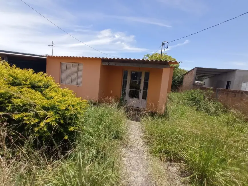 Foto 2 de Casa com 2 quartos à venda, 90m2 em Dr. Romário A de Oliveira, Alegrete - RS