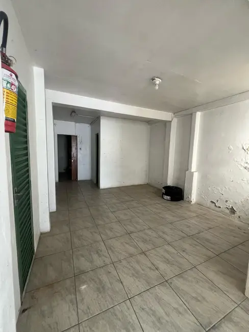 Foto 2 de Sala Comercial com 4 quartos para alugar, 200m2 em Cidade Alta, Alegrete - RS