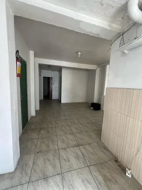 Foto 4 de Sala Comercial com 4 quartos para alugar, 200m2 em Cidade Alta, Alegrete - RS