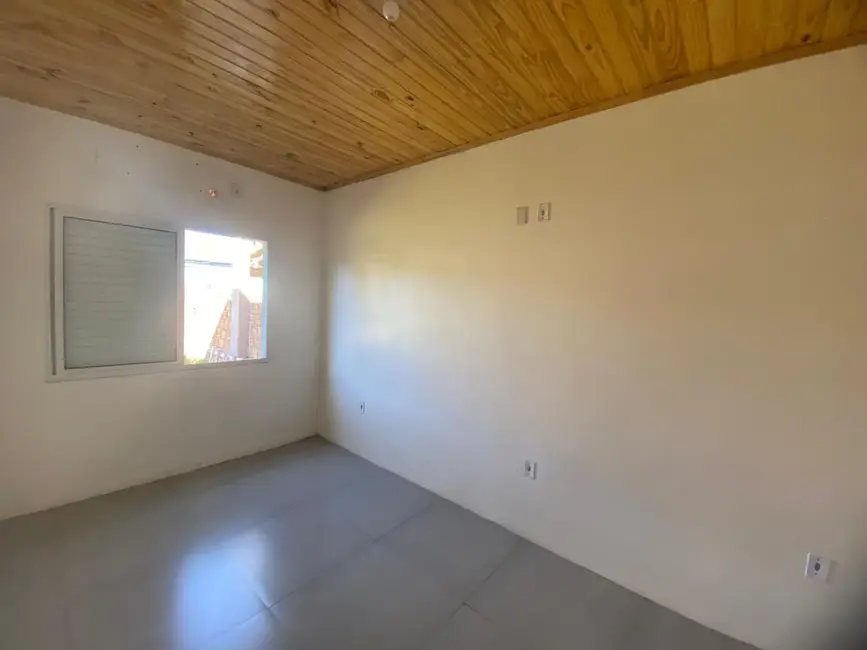 Foto 3 de Casa com 1 quarto para alugar, 90m2 em Progresso, Alegrete - RS