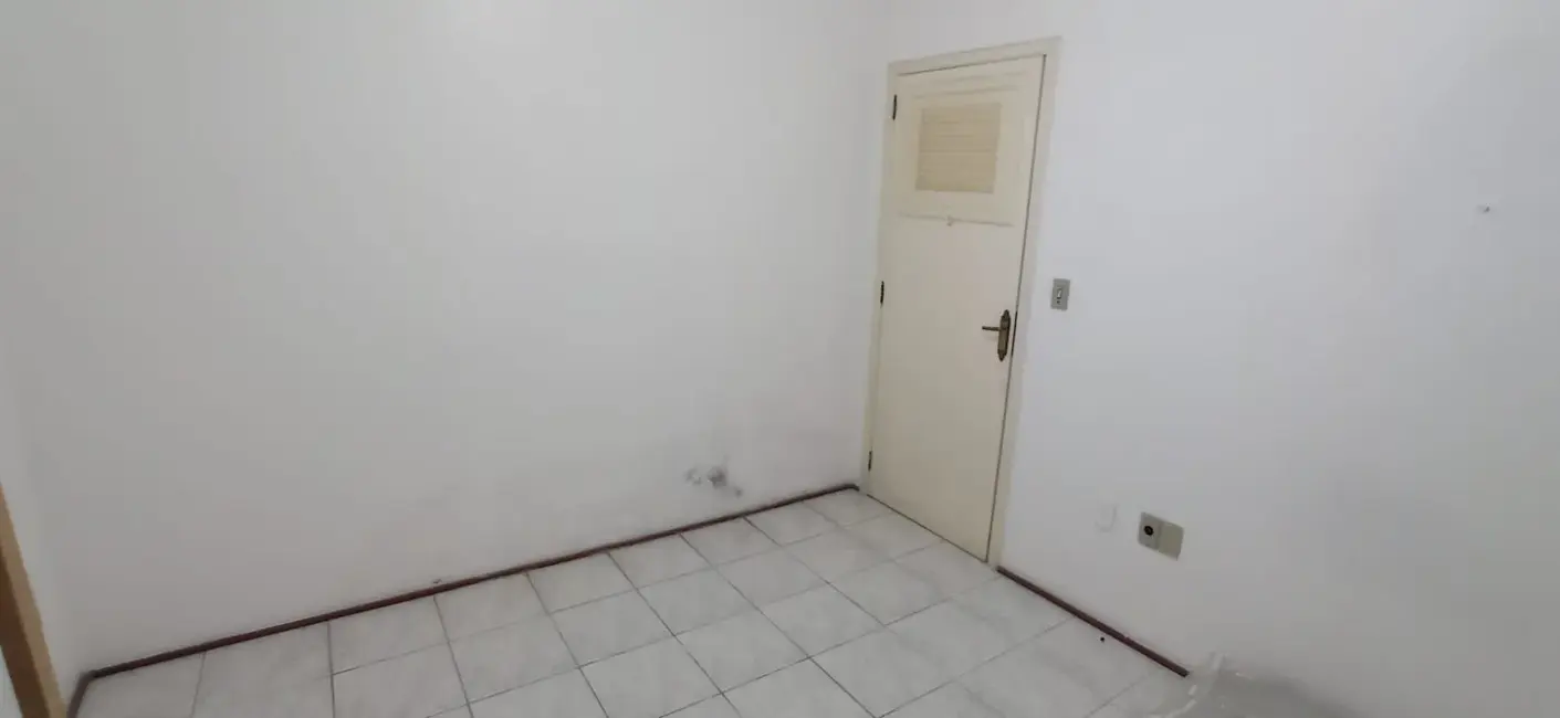 Apartamento com 3 quartos à venda, 100m2 em Cidade Alta, Alegrete - RS - imagem 5 Foto 5 de Apartamento com 3 quartos à venda, 100m2 em Cidade Alta, Alegrete - RS