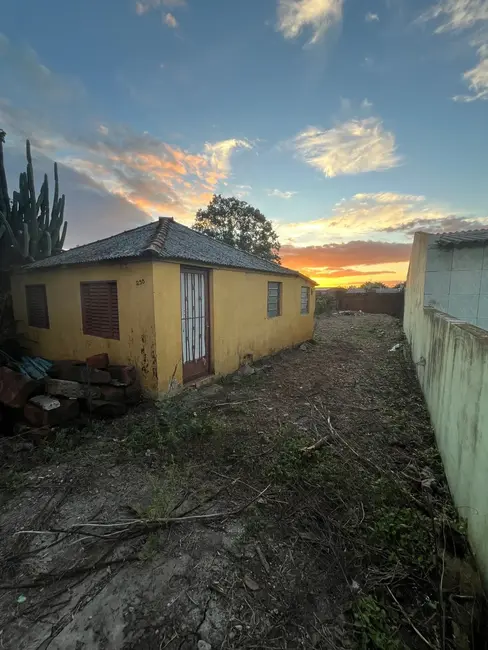 Terreno / Lote à venda, 90m2 em Restinga, Alegrete - RS - imagem 1 Foto 1 de Terreno / Lote à venda, 90m2 em Restinga, Alegrete - RS