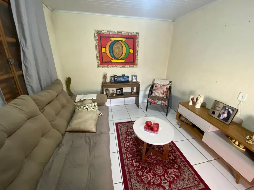 Casa com 3 quartos à venda, 60m2 em Vila Nova, Alegrete - RS - imagem 5 Foto 5 de Casa com 3 quartos à venda, 60m2 em Vila Nova, Alegrete - RS