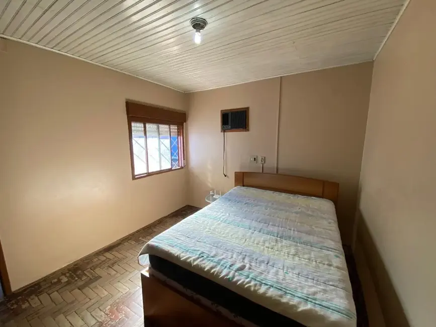 Foto 6 de Casa com 3 quartos à venda, 65m2 em Centro, Alegrete - RS