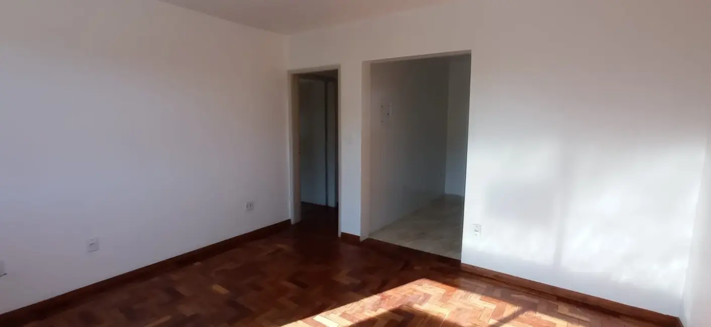 Foto 4 de Apartamento com 3 quartos à venda, 60m2 em Centro, Alegrete - RS