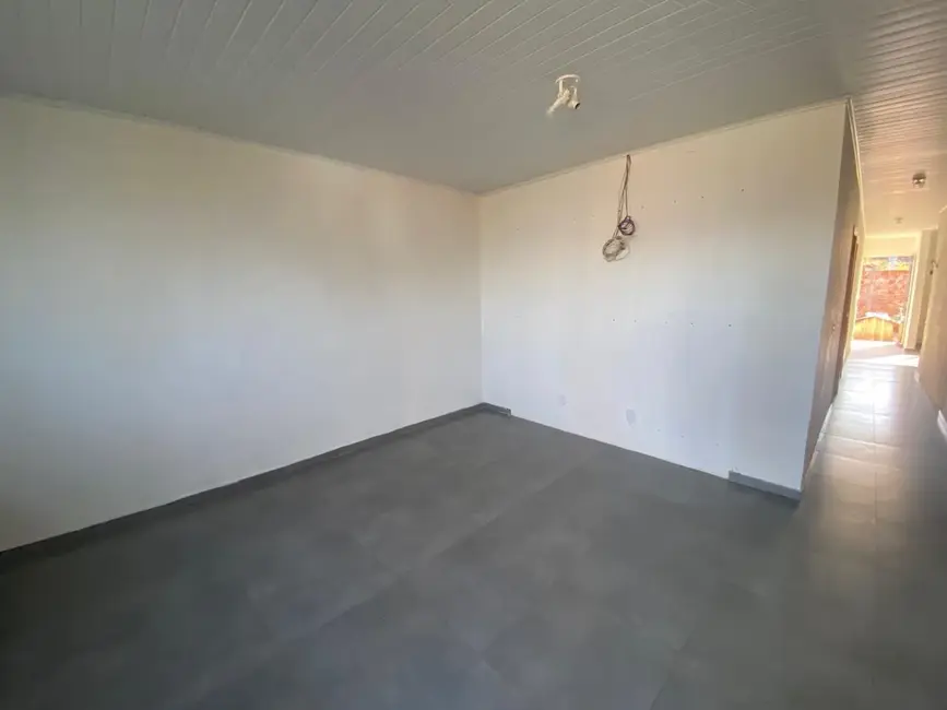 Foto 2 de Casa com 3 quartos à venda, 80m2 em Renascer, Alegrete - RS