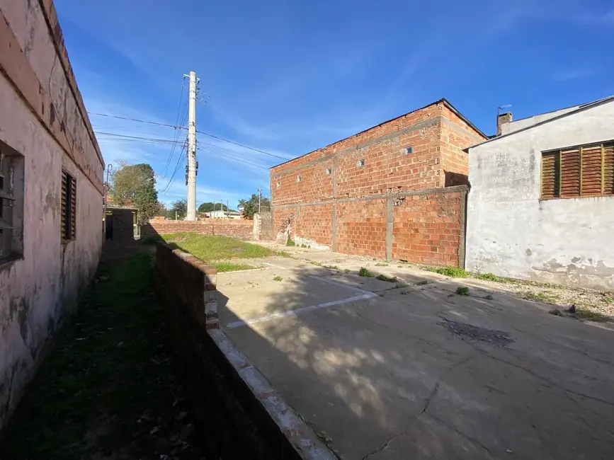 Foto 1 de Terreno / Lote à venda, 100m2 em Vila Nova, Alegrete - RS