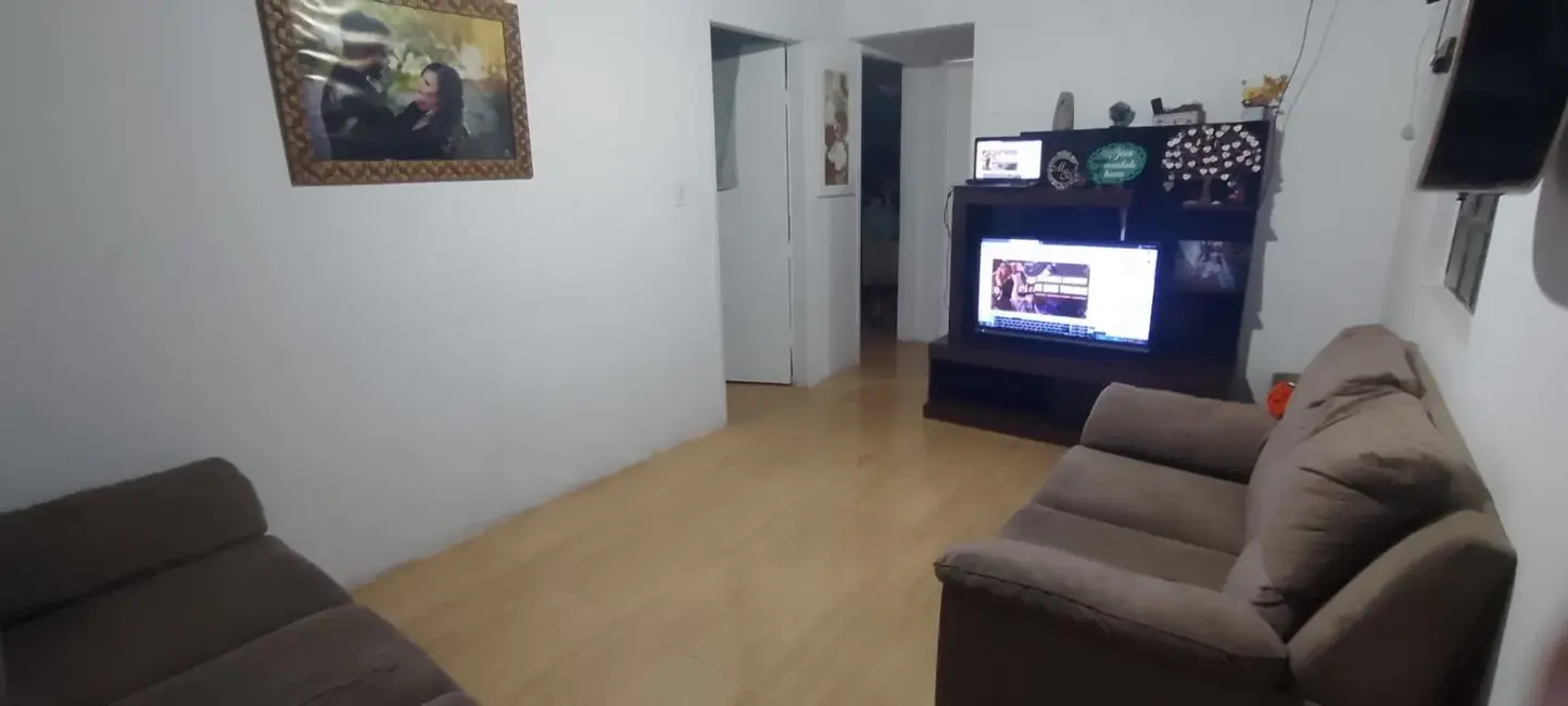 Foto 2 de Casa com 2 quartos à venda, 60m2 em Alegrete - RS