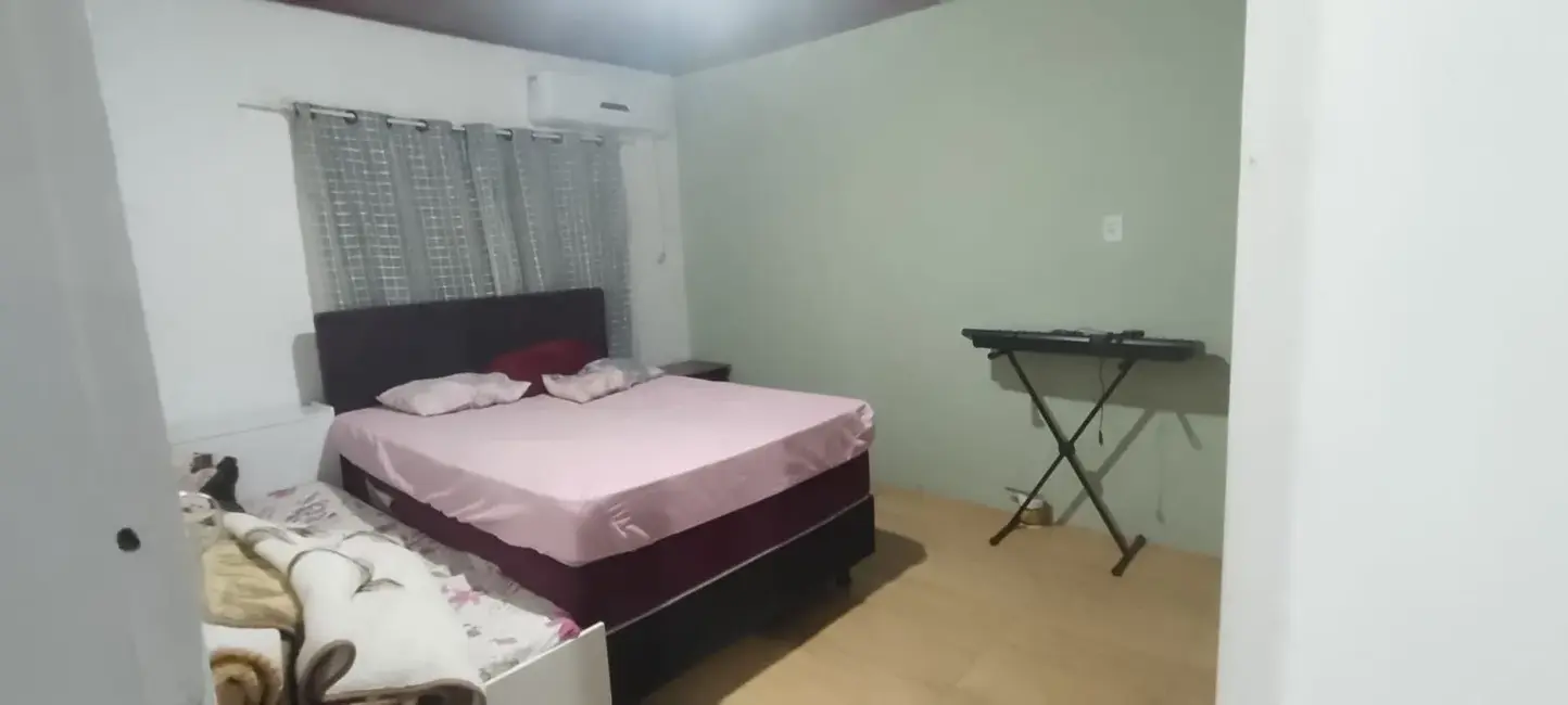 Foto 4 de Casa com 2 quartos à venda, 60m2 em Alegrete - RS