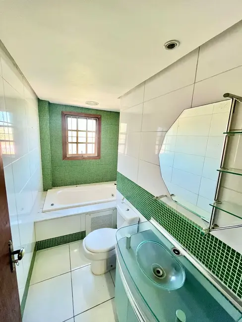 Apartamento com 3 quartos à venda, 200m2 em Centro, Alegrete - RS - imagem 7 Foto 7 de Apartamento com 3 quartos à venda, 200m2 em Centro, Alegrete - RS