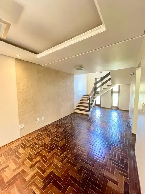 Apartamento com 3 quartos à venda, 200m2 em Centro, Alegrete - RS - imagem 1 Foto 1 de Apartamento com 3 quartos à venda, 200m2 em Centro, Alegrete - RS
