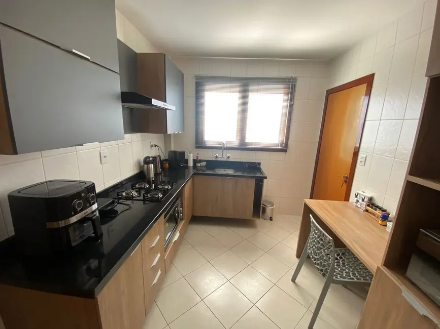 Apartamento com 2 quartos à venda, 90m2 em Centro, Alegrete - RS - imagem 7 Foto 7 de Apartamento com 2 quartos à venda, 90m2 em Centro, Alegrete - RS