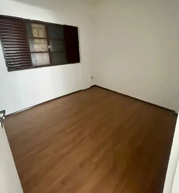 Foto 2 de Sala Comercial com 2 quartos para alugar, 85m2 em Centro, Alegrete - RS