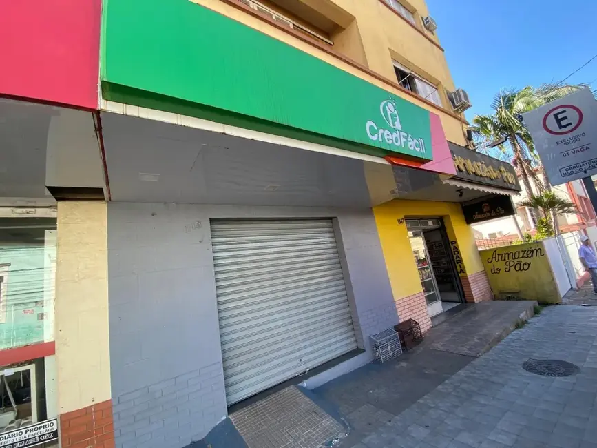 Foto 1 de Sala Comercial com 2 quartos para alugar, 50m2 em Centro, Alegrete - RS