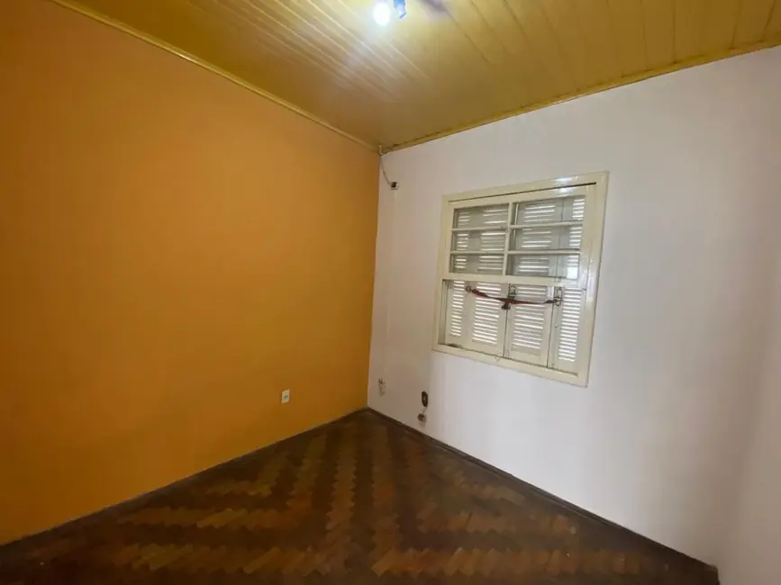 Foto 3 de Sala Comercial com 5 quartos à venda, 30m2 em Centro, Alegrete - RS
