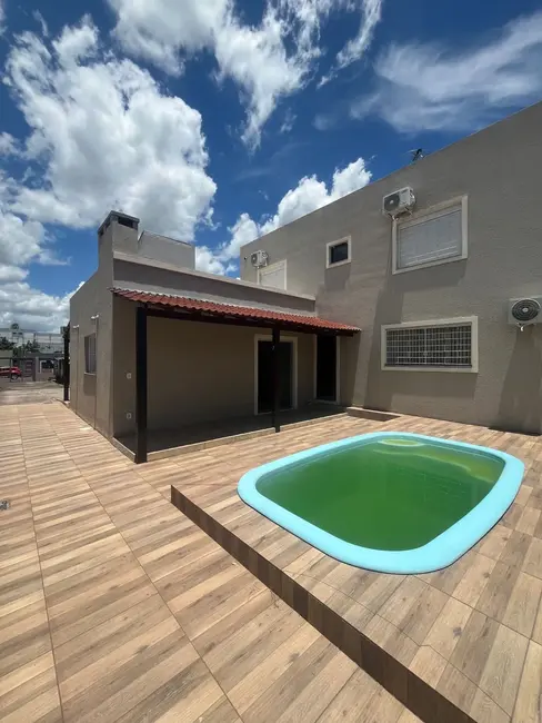 Foto 1 de Casa com 2 quartos à venda, 150m2 em Cidade Alta, Alegrete - RS