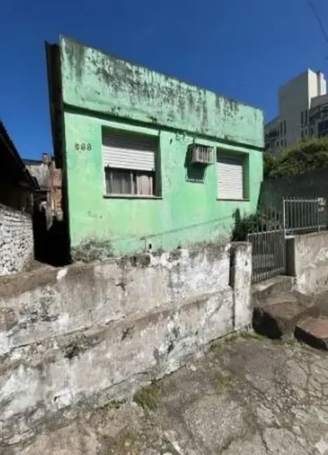 Foto 1 de Casa com 4 quartos à venda, 55m2 em Centro, Alegrete - RS