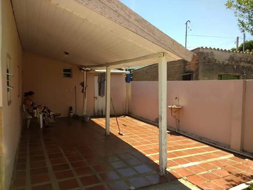 Foto 2 de Casa com 2 quartos à venda, 70m2 em São João, Alegrete - RS