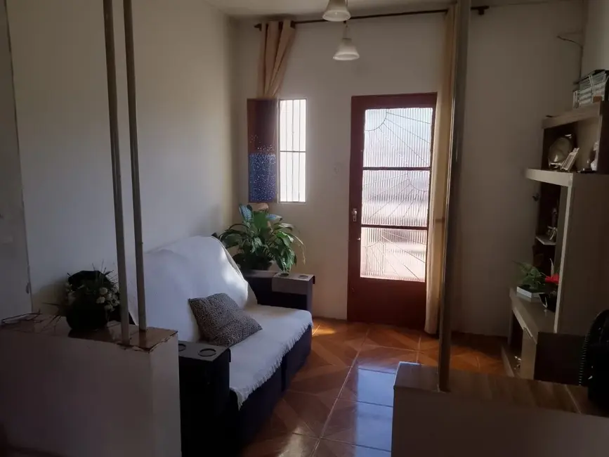 Foto 3 de Casa com 2 quartos à venda, 90m2 em Centro, Alegrete - RS